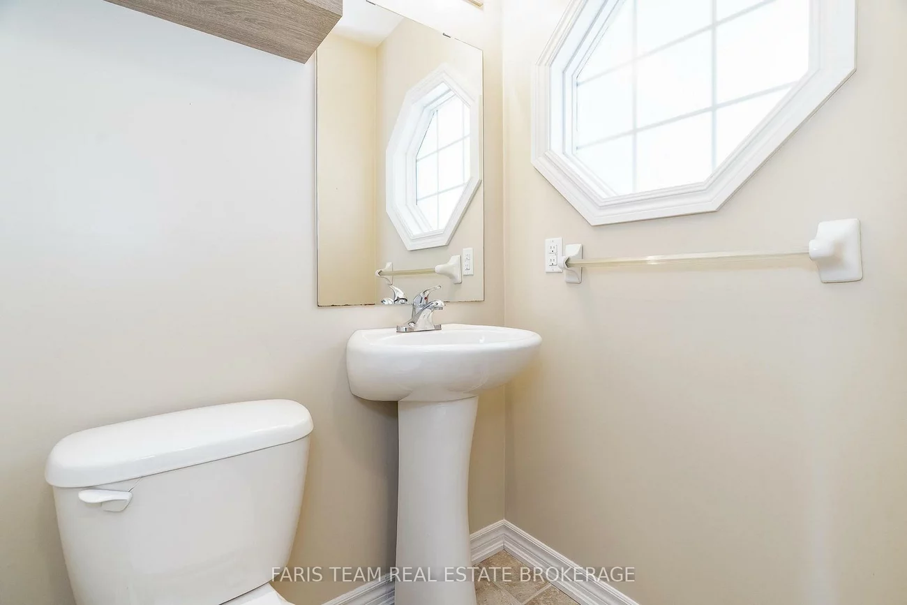 30, Southwoods, Holly, Barrie