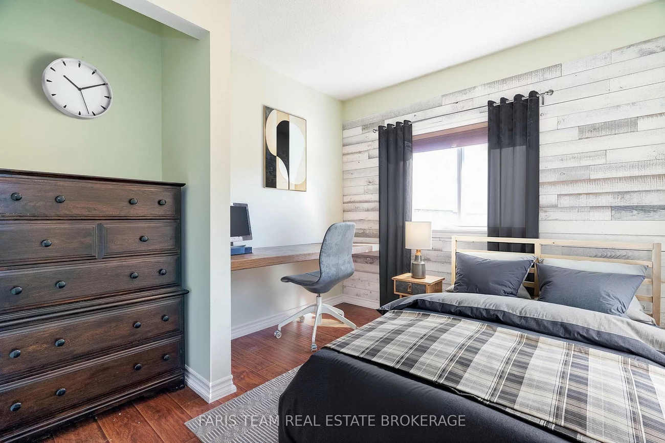 30, Southwoods, Holly, Barrie