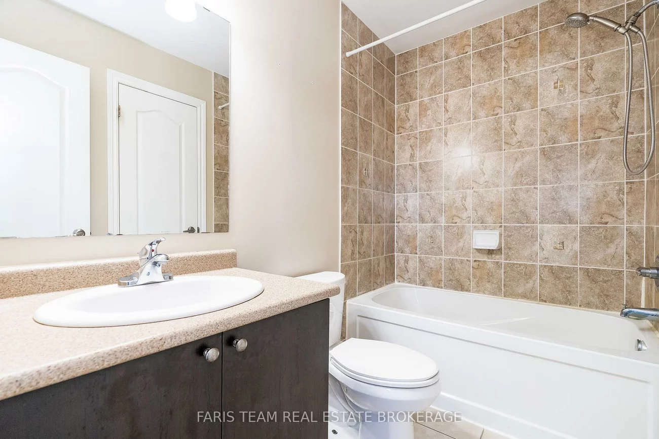 30, Southwoods, Holly, Barrie