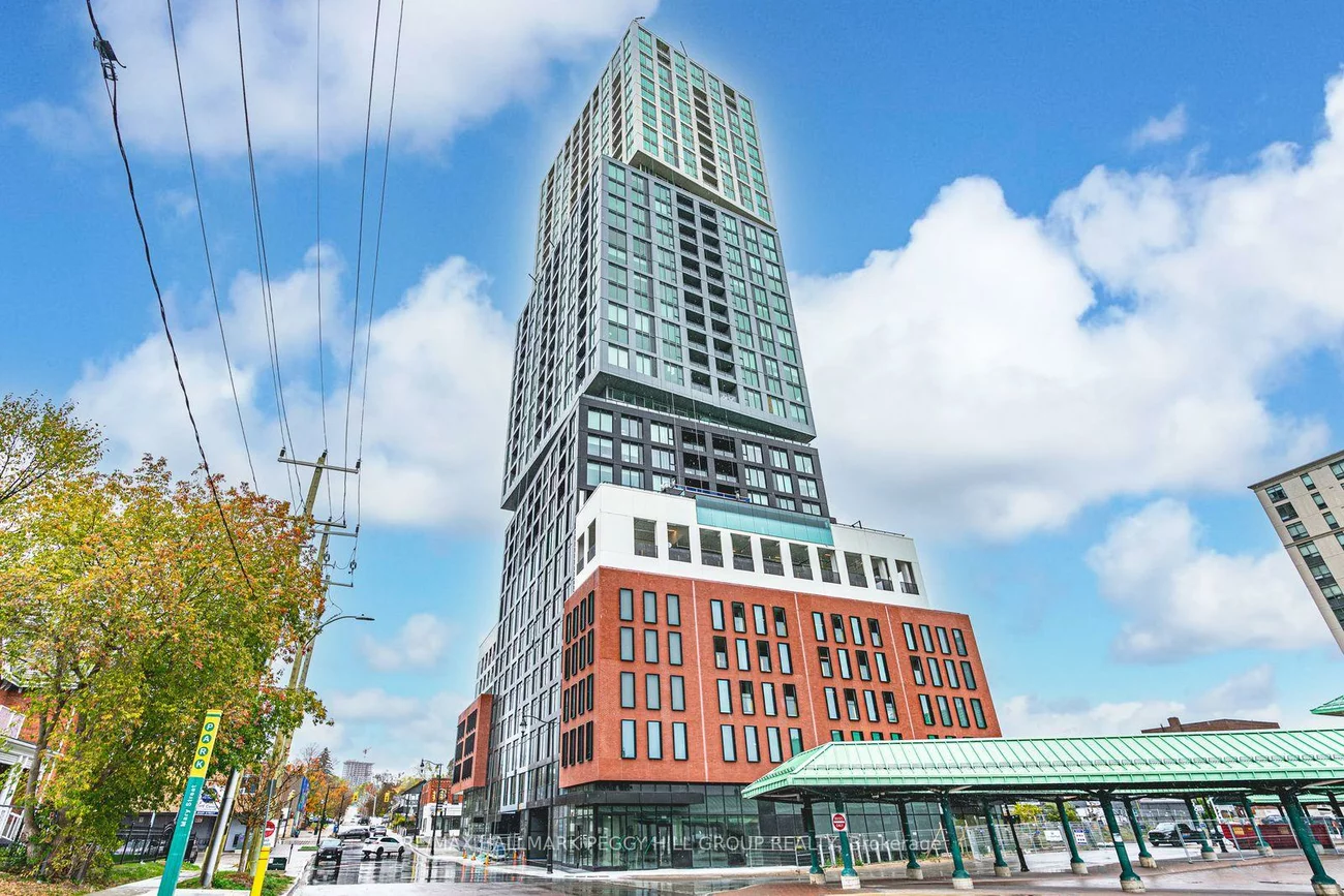 39, Mary, City Centre, Barrie