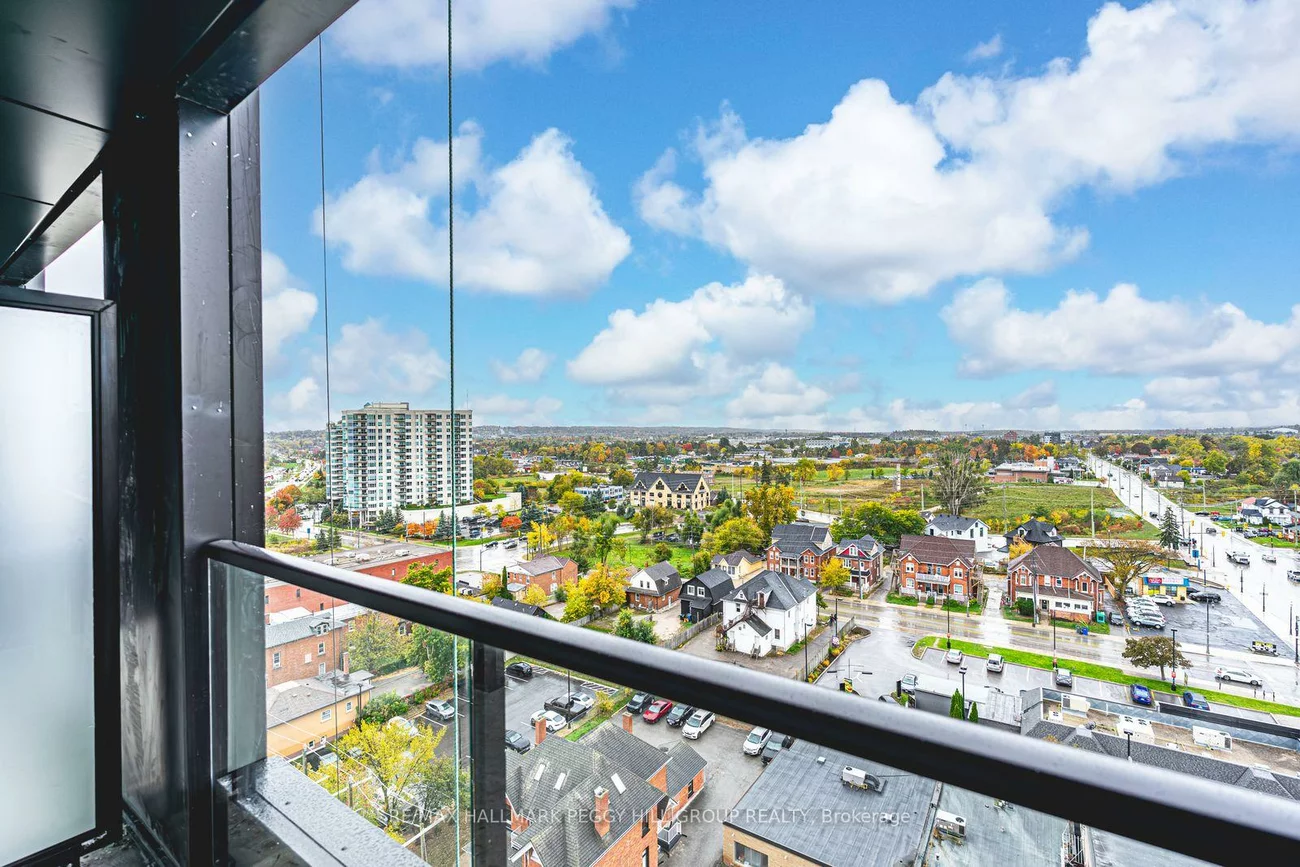 39, Mary, City Centre, Barrie