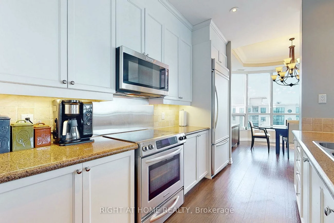 37, Ellen, Lakeshore, Barrie