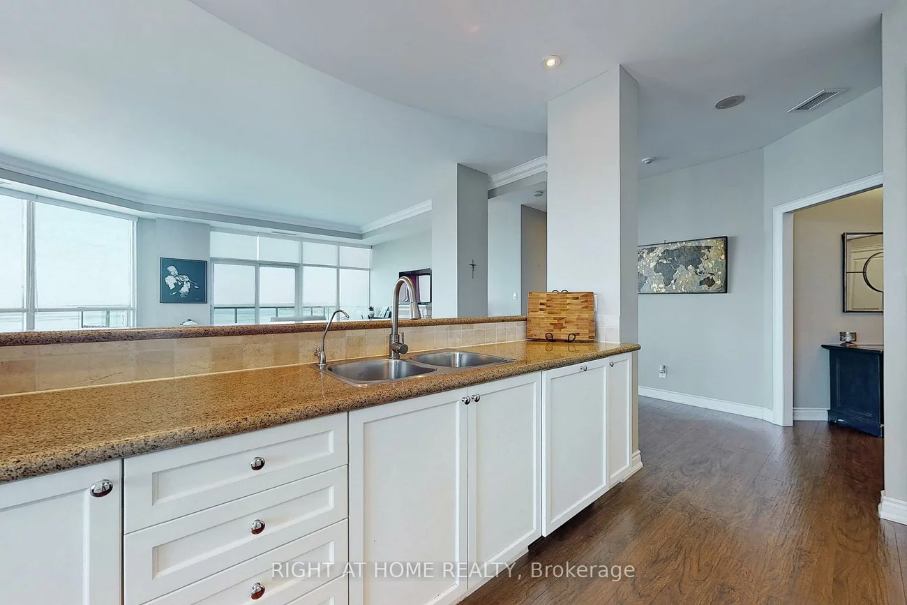 37, Ellen, Lakeshore, Barrie