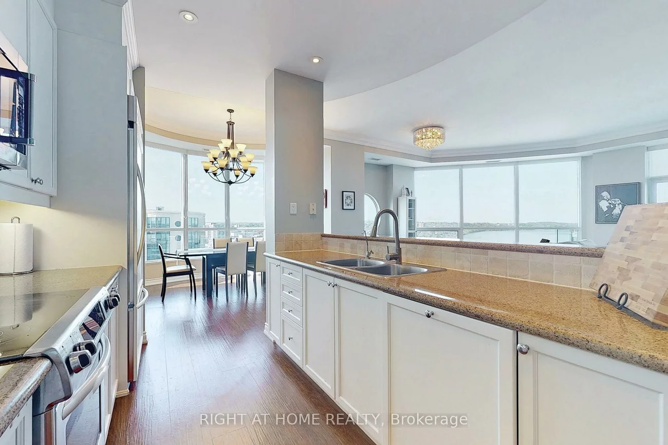 37, Ellen, Lakeshore, Barrie