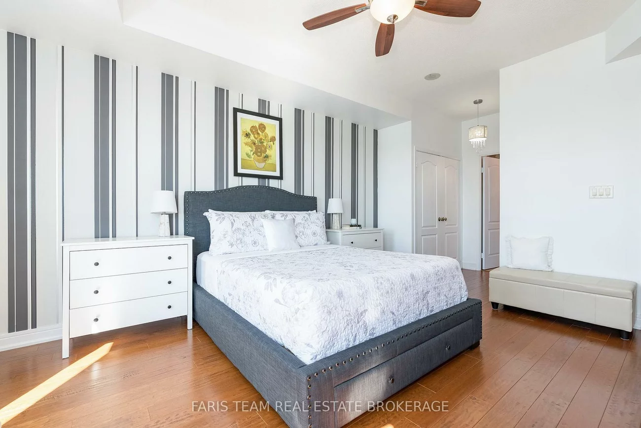 2, Toronto, City Centre, Barrie