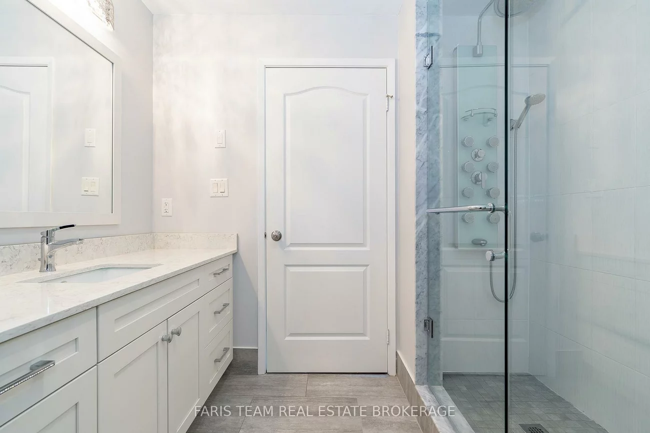 2, Toronto, City Centre, Barrie