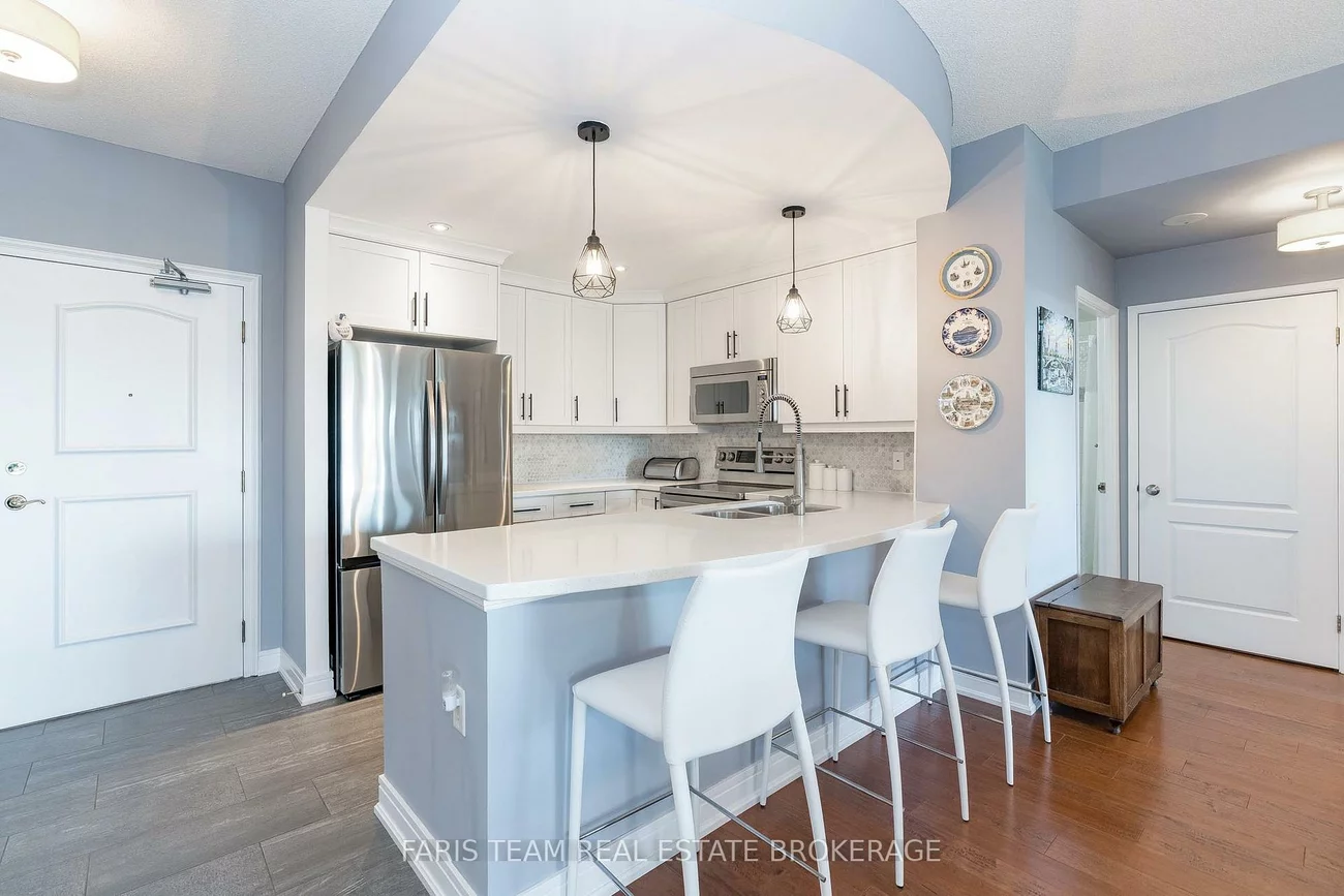 2, Toronto, City Centre, Barrie