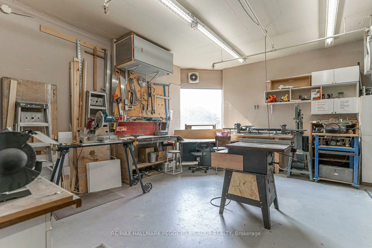 181, Collier, North Shore, Barrie