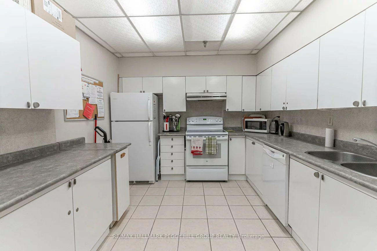 181, Collier, North Shore, Barrie