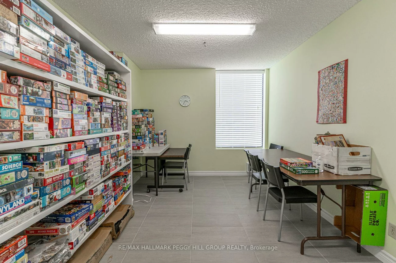 181, Collier, North Shore, Barrie