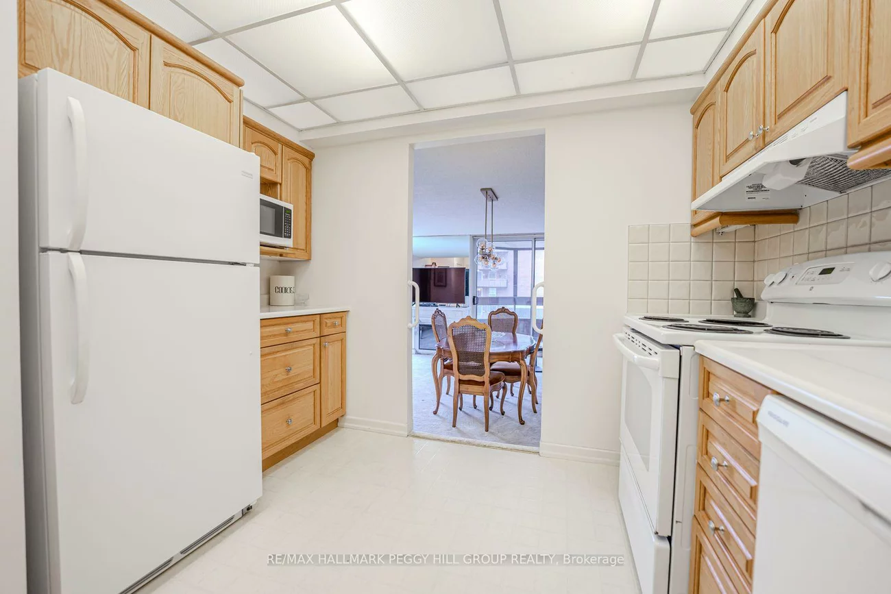 181, Collier, North Shore, Barrie