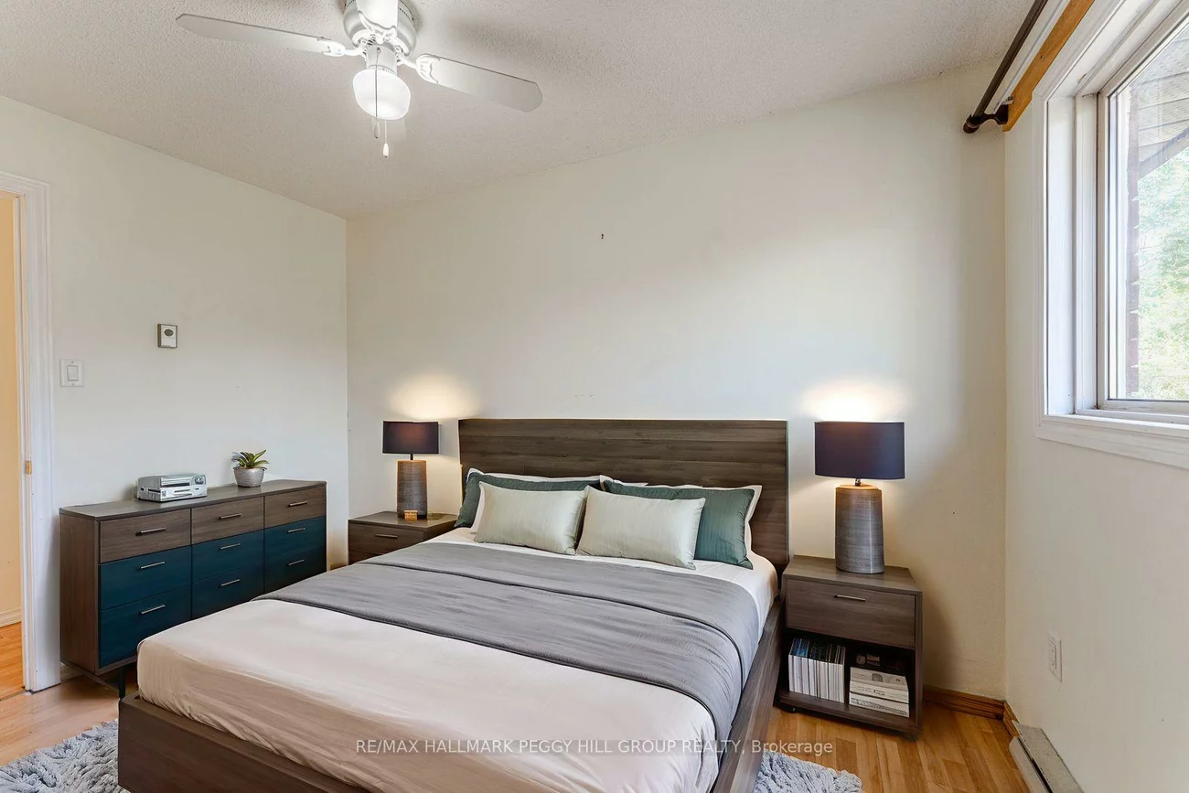 21, Evergreen, Ardagh, Barrie