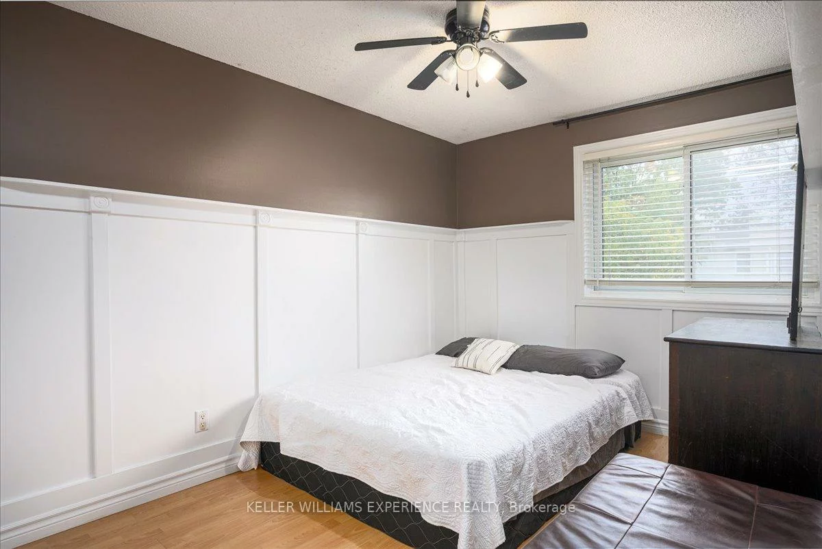 237, Steel, Codrington, Barrie