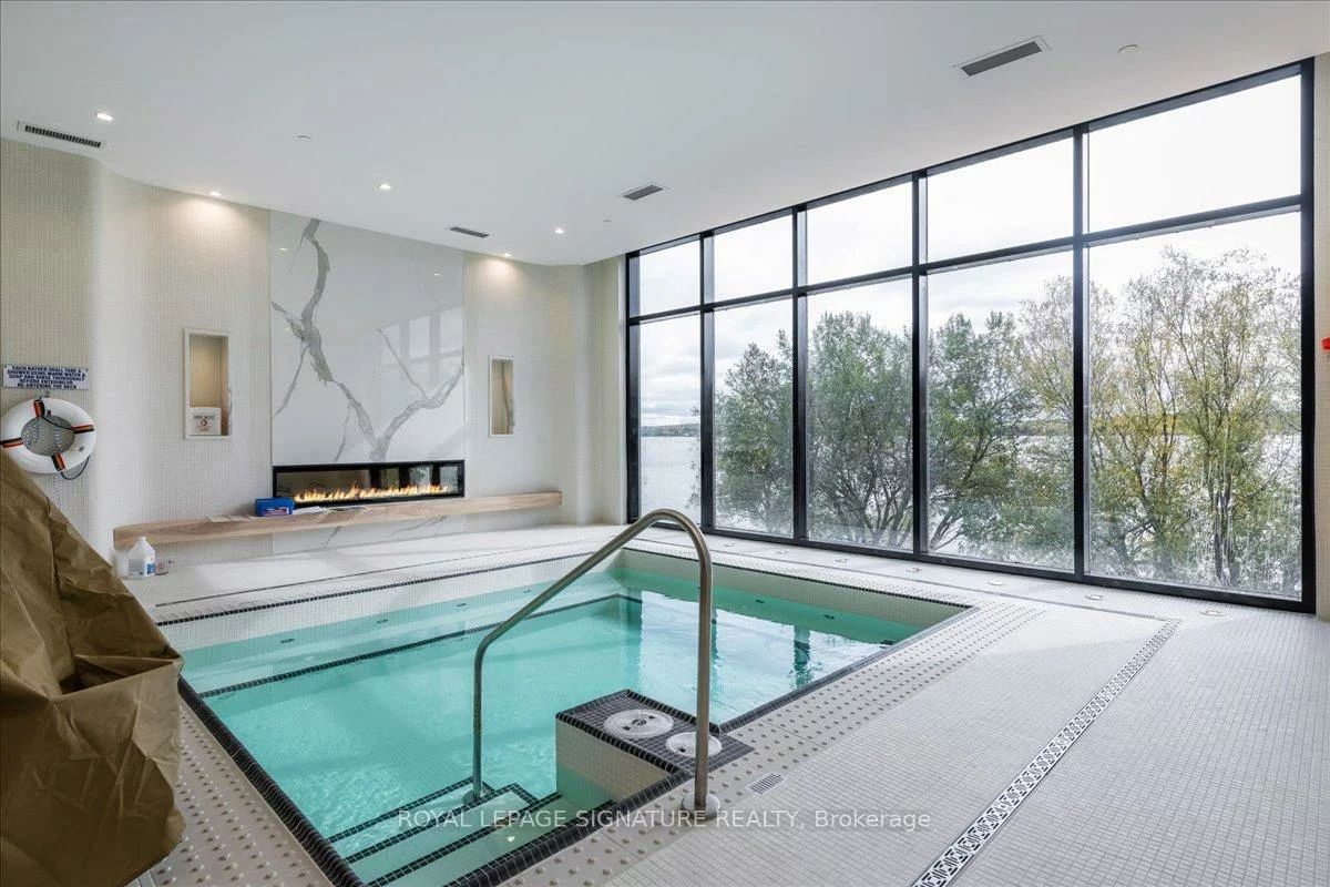 185, Dunlop, Lakeshore, Barrie