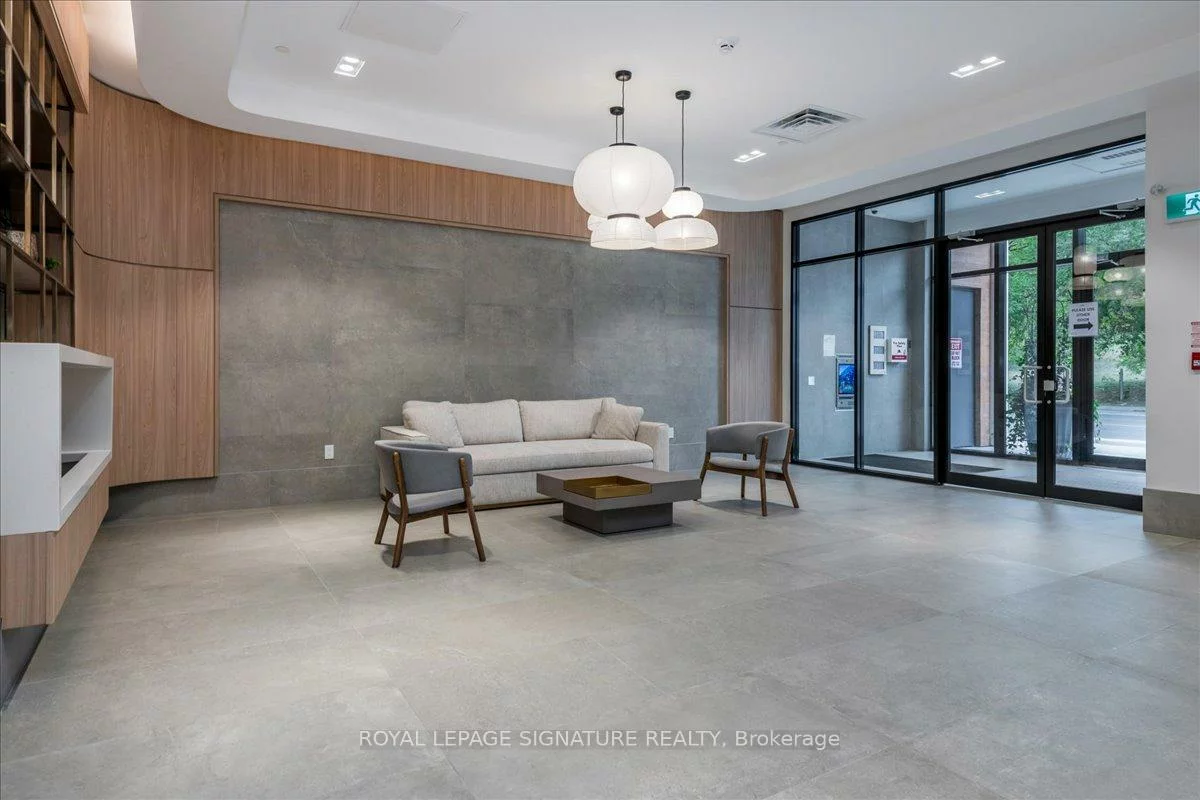 185, Dunlop, Lakeshore, Barrie