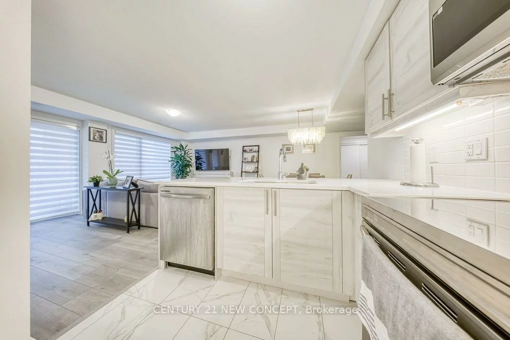 32, Magnolia, Innis-Shore, Barrie