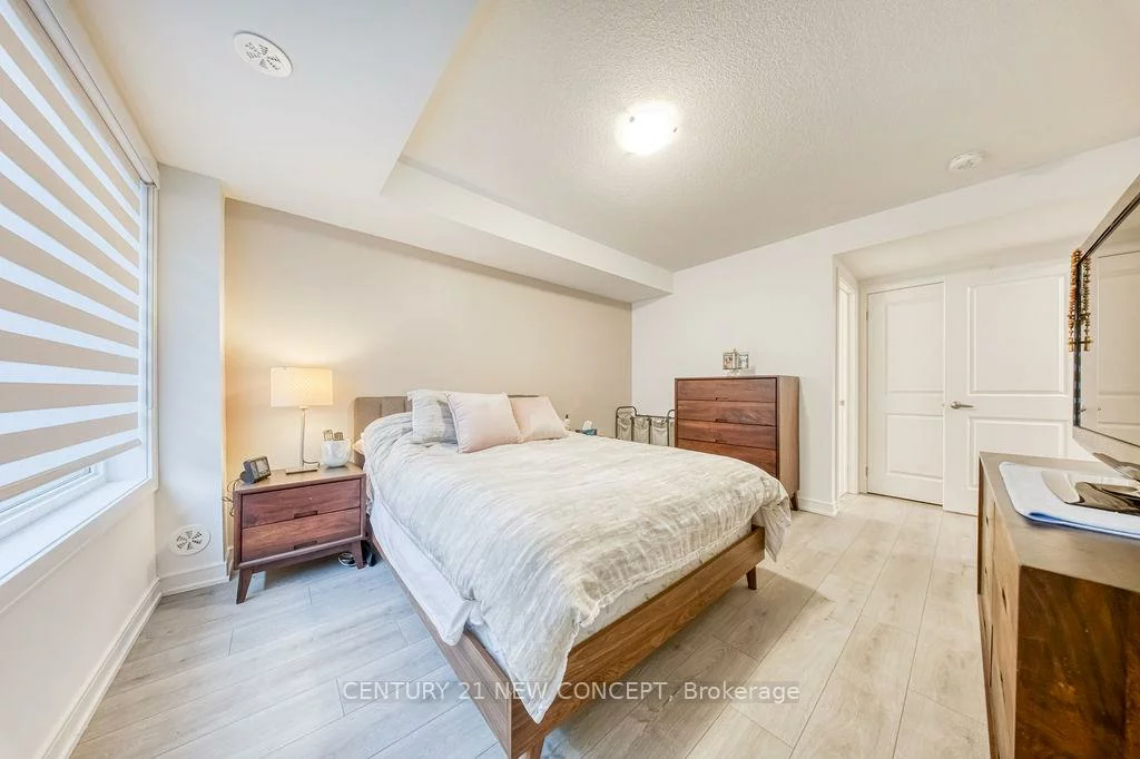 32, Magnolia, Innis-Shore, Barrie