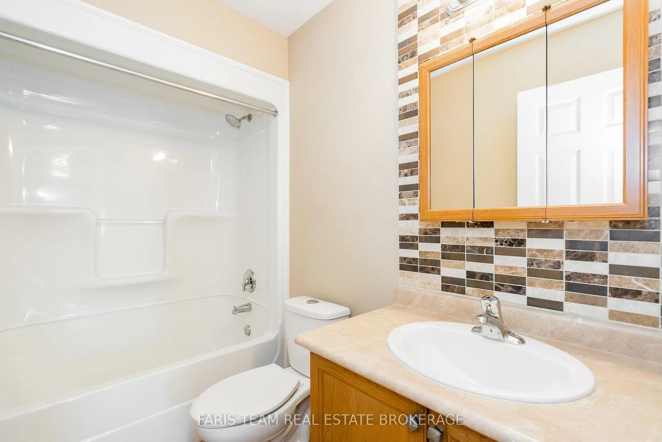 318, Little, Painswick North, Barrie