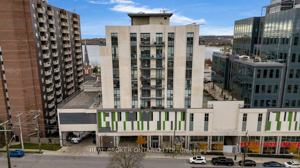 111, Worsley, City Centre, Barrie