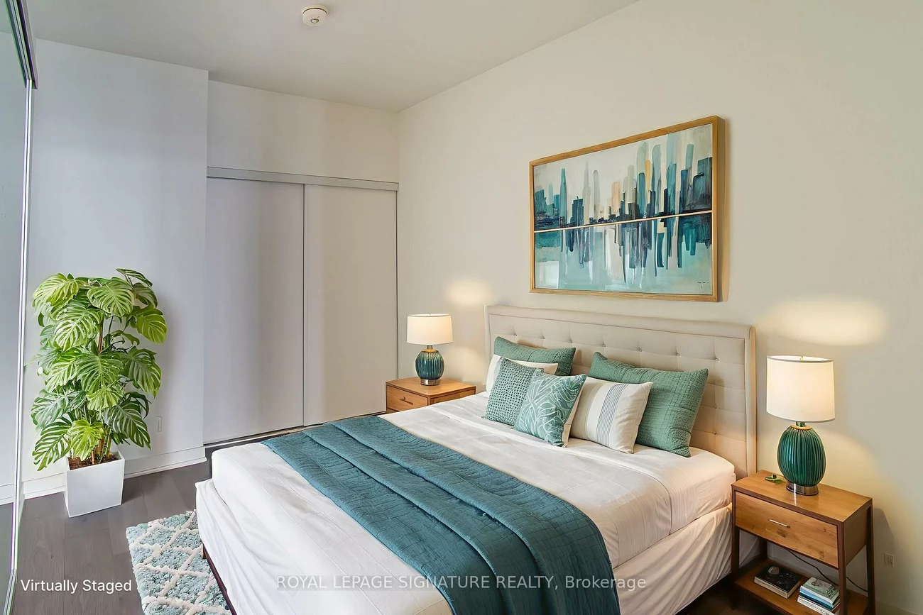 39, Mary, City Centre, Barrie