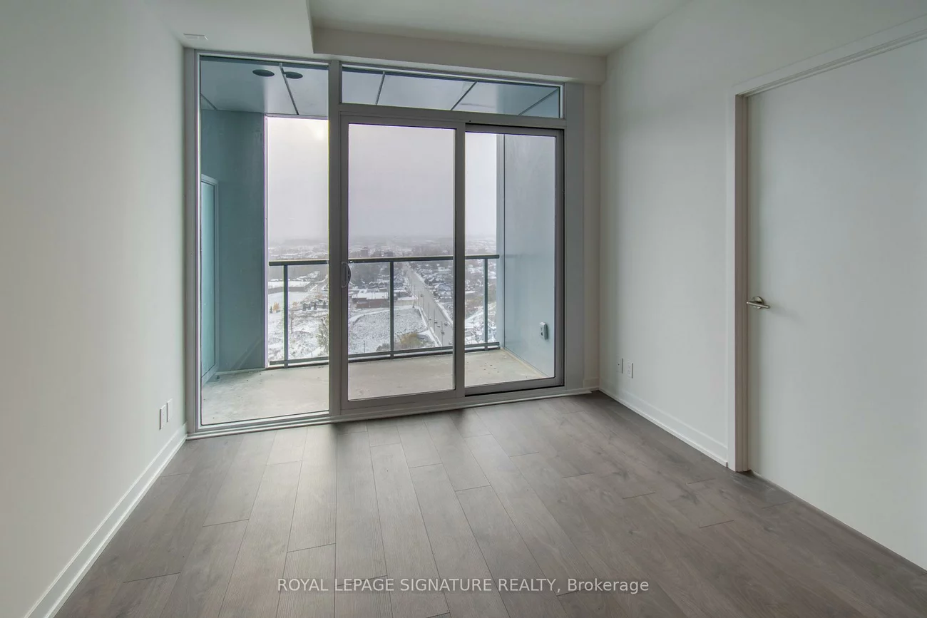 39, Mary, City Centre, Barrie