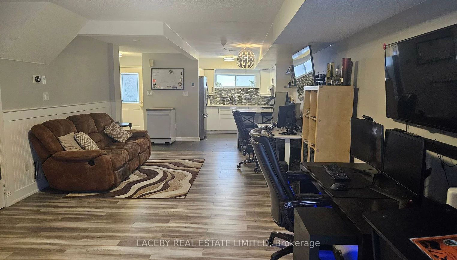 239, Ferndale, Ardagh, Barrie