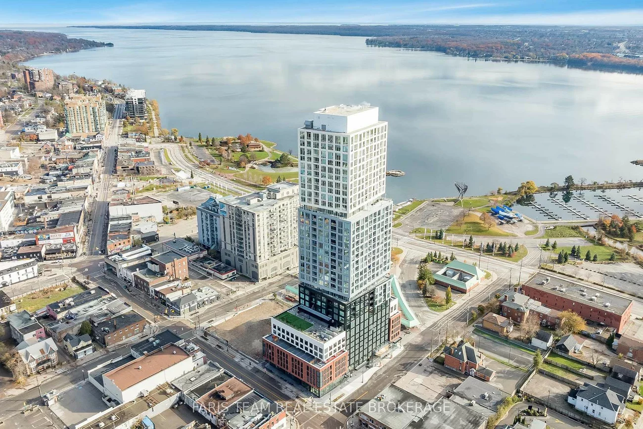 39, Mary, City Centre, Barrie