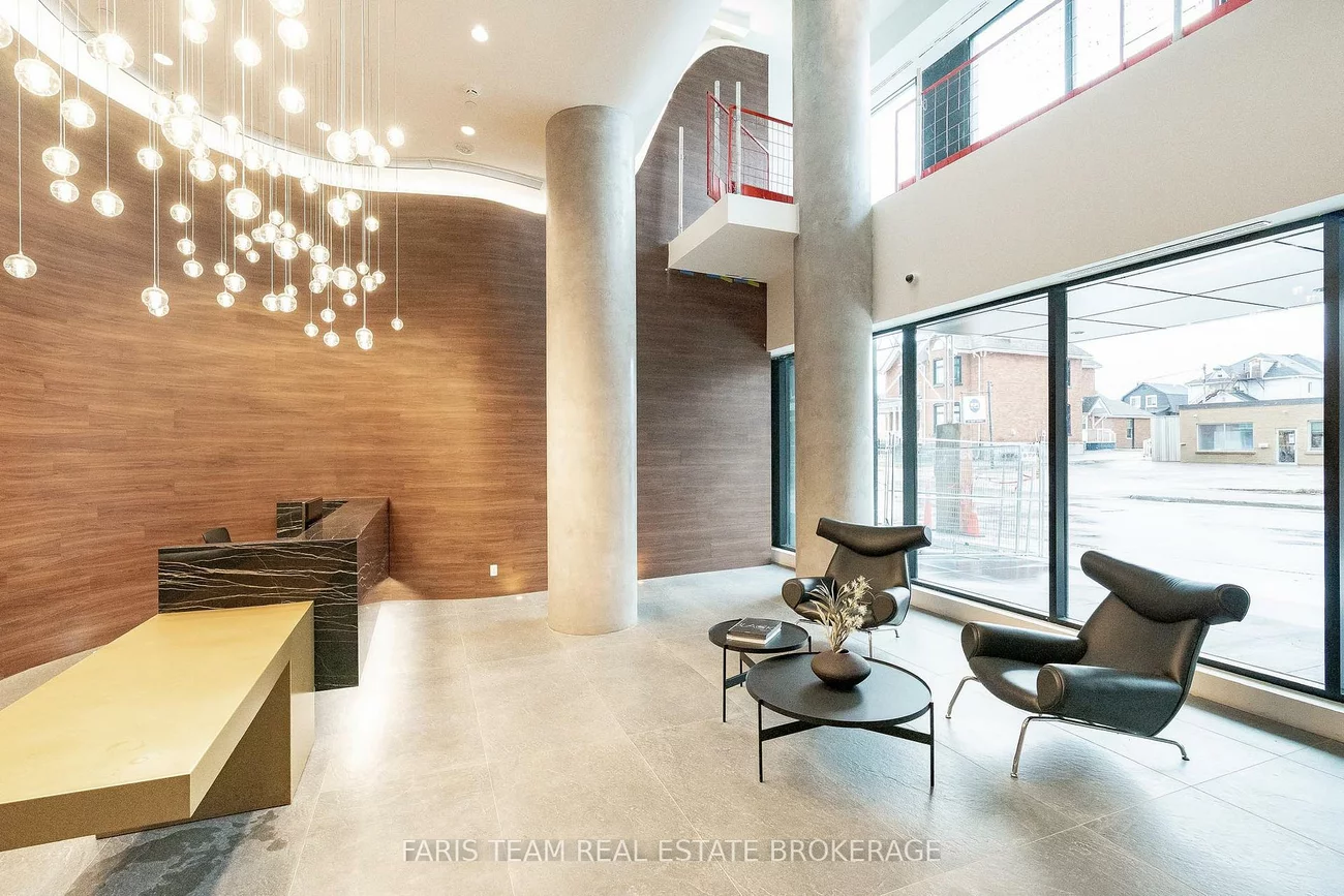 39, Mary, City Centre, Barrie