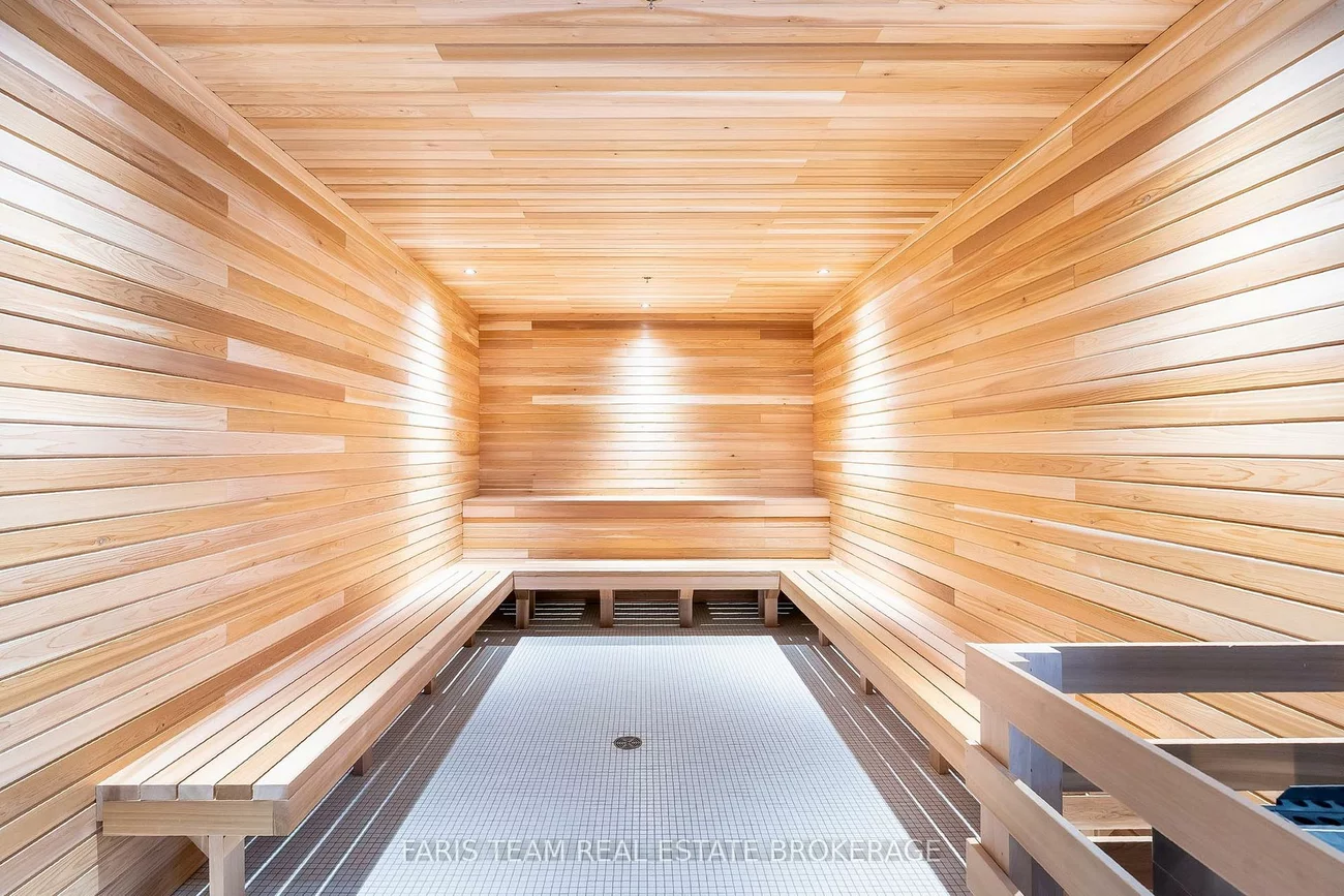 39, Mary, City Centre, Barrie