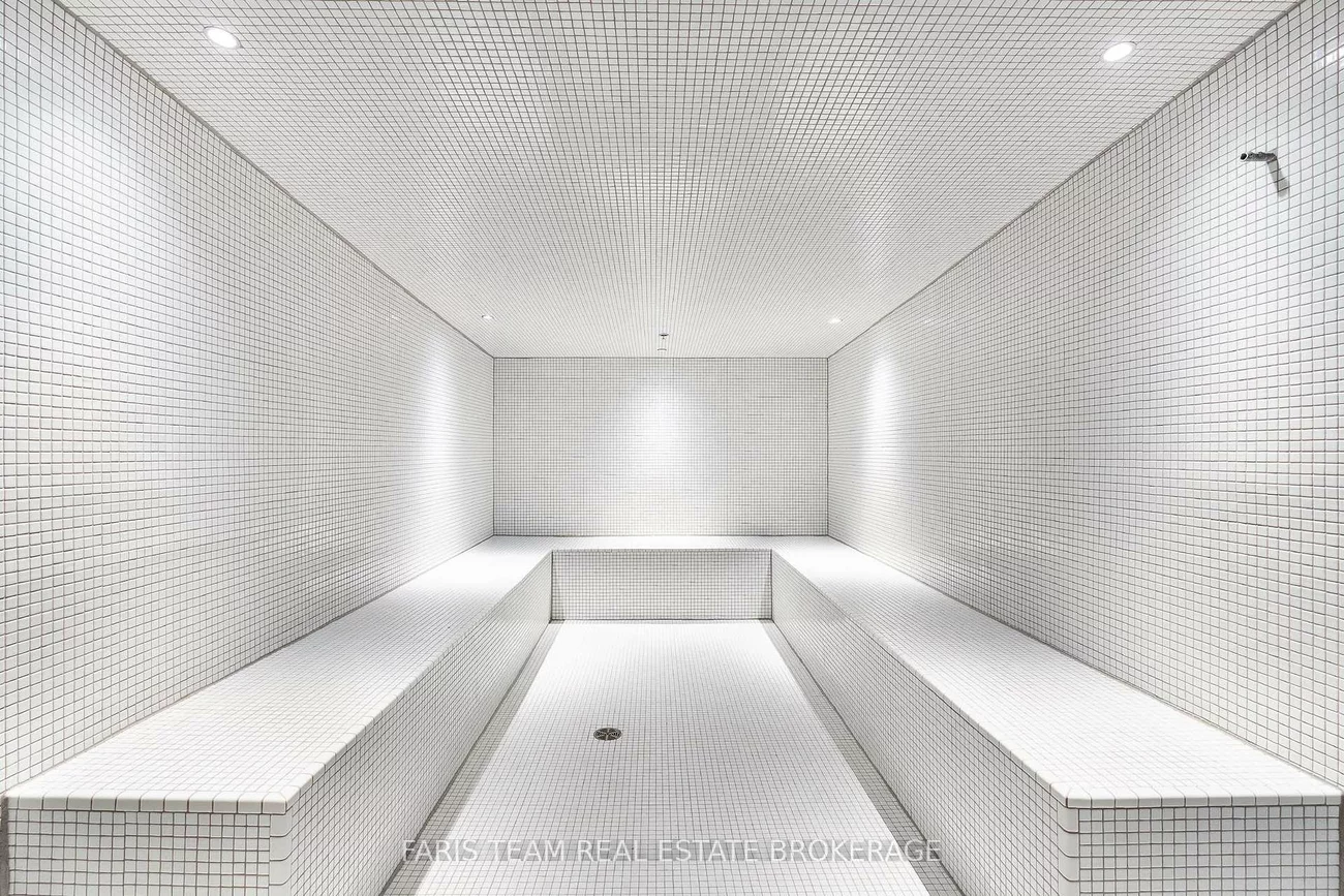 39, Mary, City Centre, Barrie