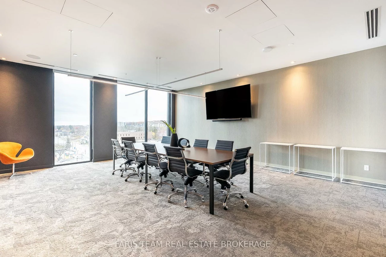 39, Mary, City Centre, Barrie