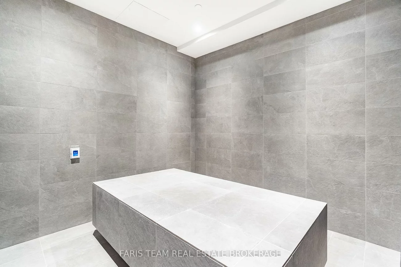 39, Mary, City Centre, Barrie