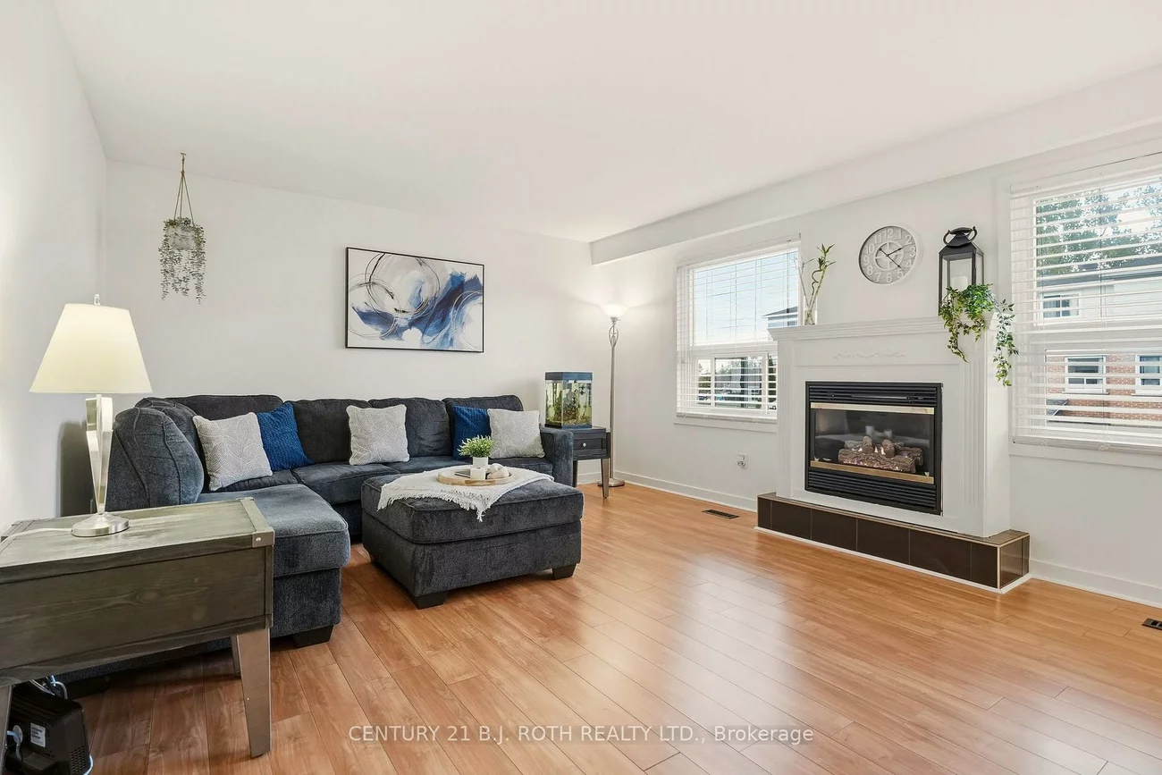 235, Steel, Codrington, Barrie