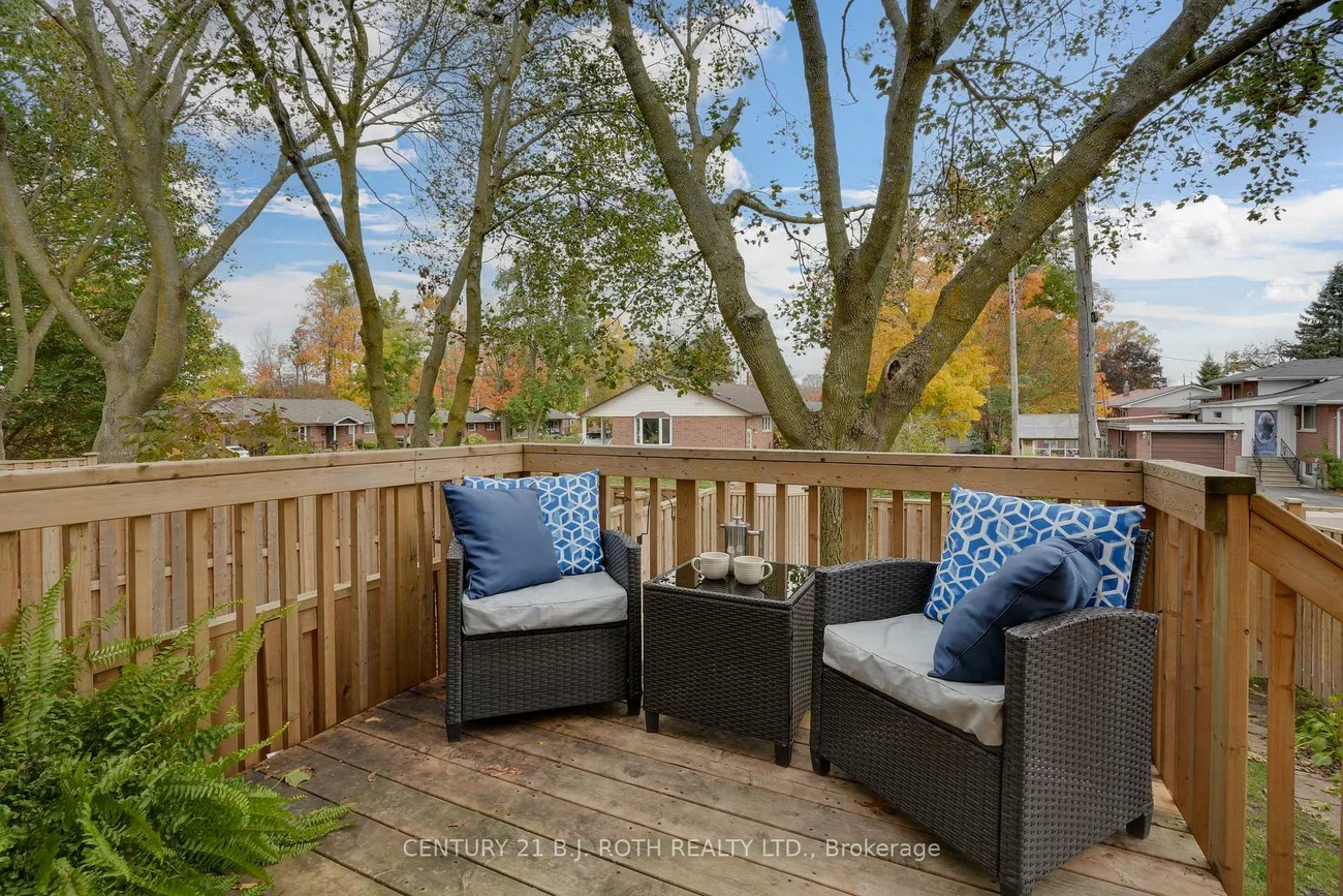 235, Steel, Codrington, Barrie