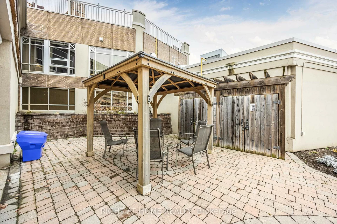 74, Ross, Queen's Park, Barrie