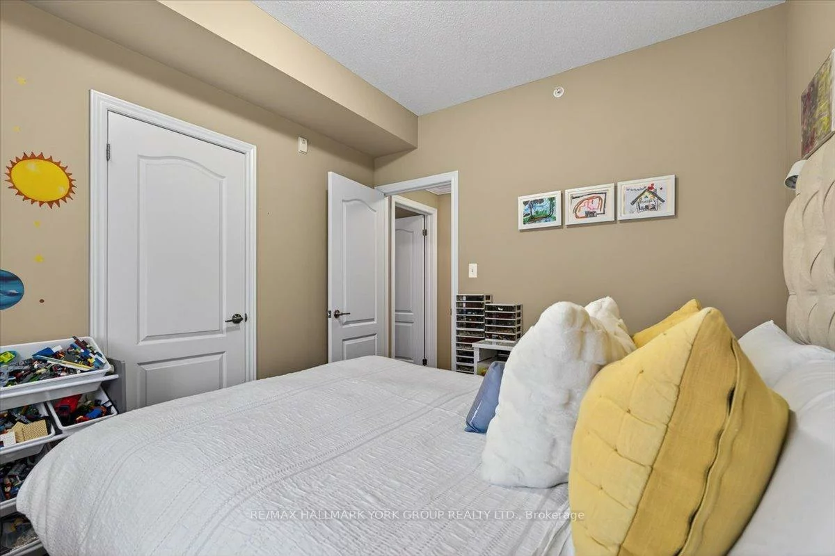 45, FERNDALE, Ardagh, Barrie