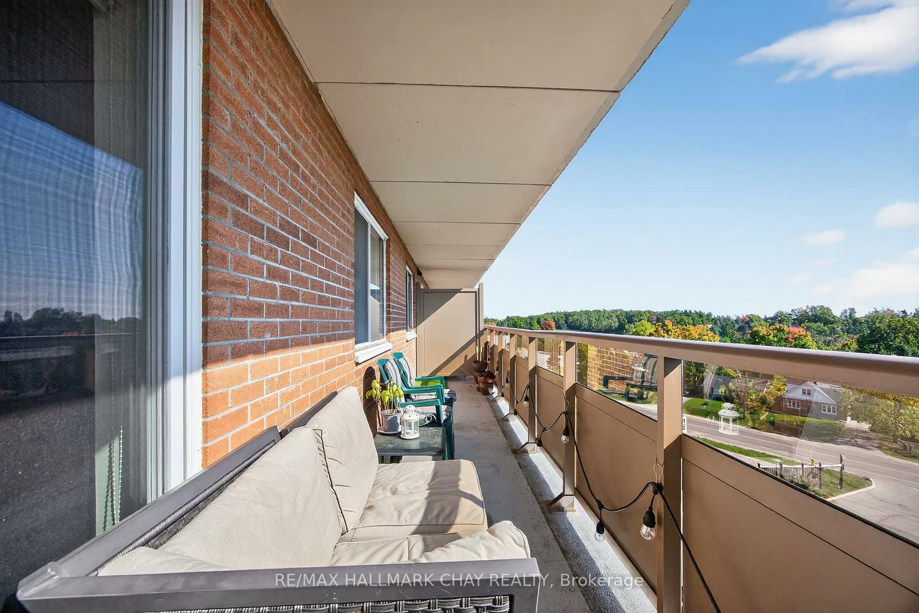 414, Blake, Codrington, Barrie