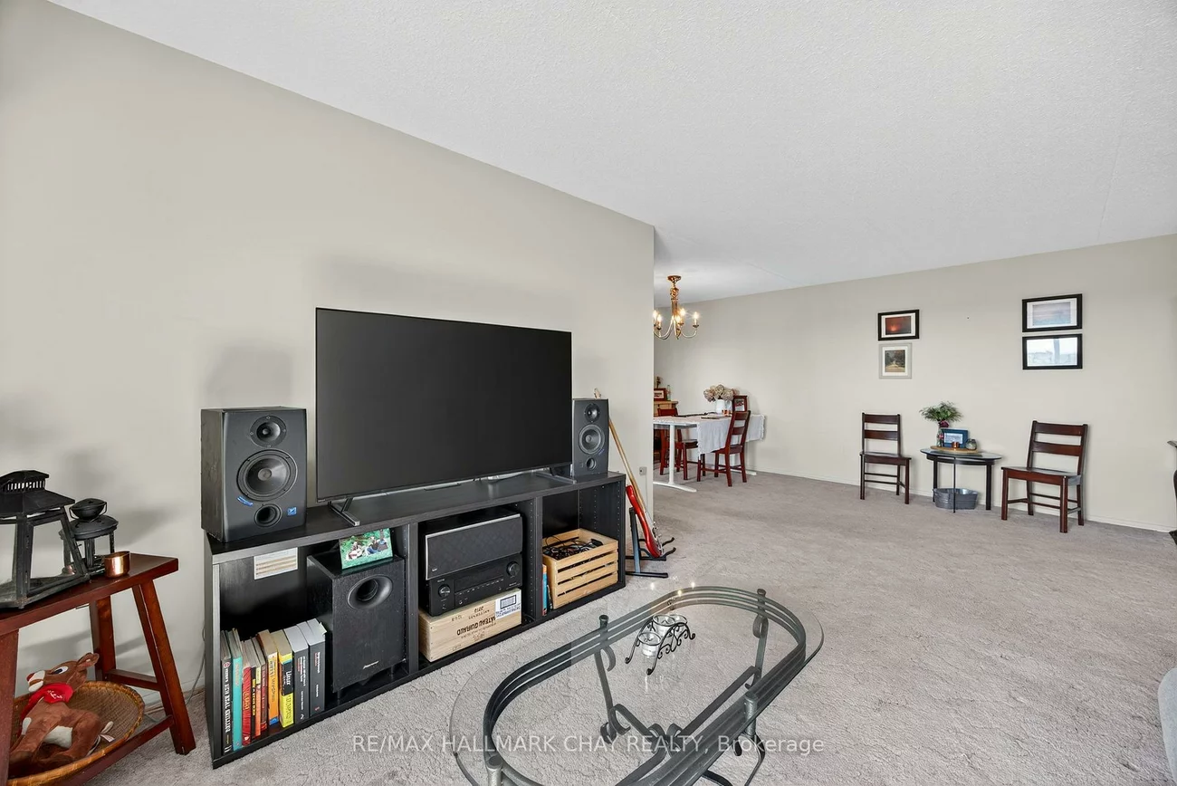 414, Blake, Codrington, Barrie