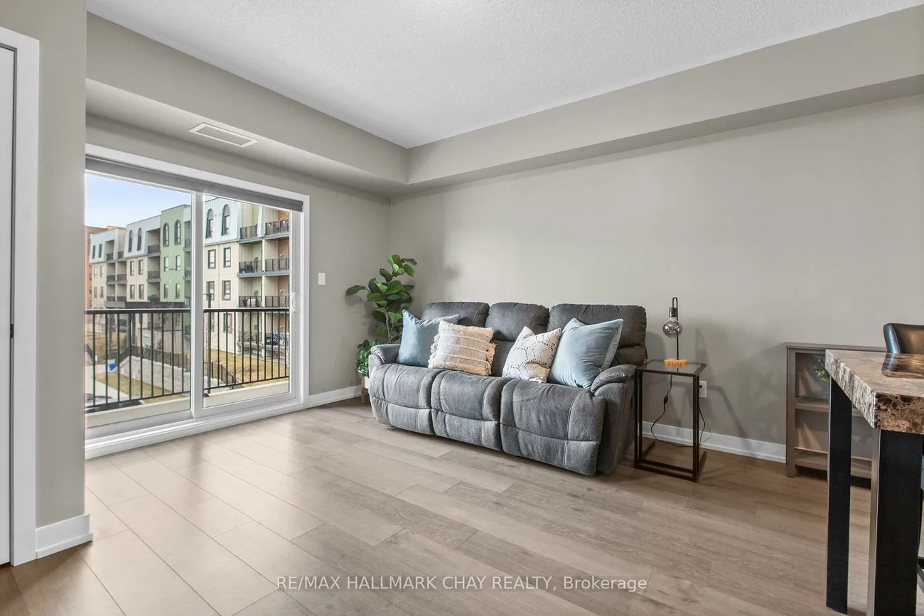 4, Spice, Innis-Shore, Barrie