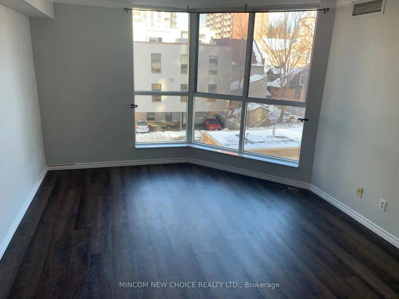 140, Dunlop, City Centre, Barrie