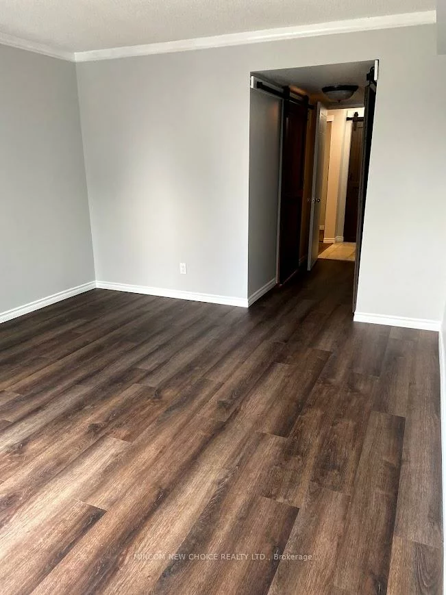 140, Dunlop, City Centre, Barrie