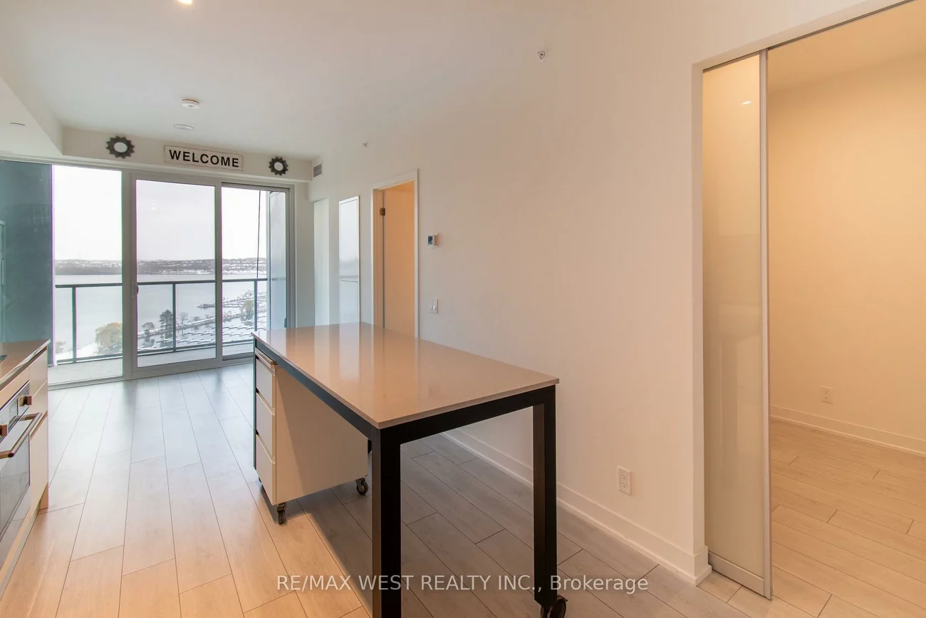 39, Mary, City Centre, Barrie