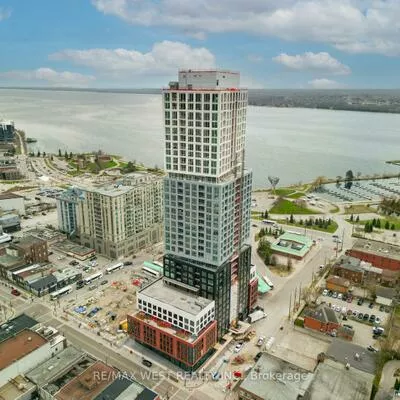 39, Mary, City Centre, Barrie