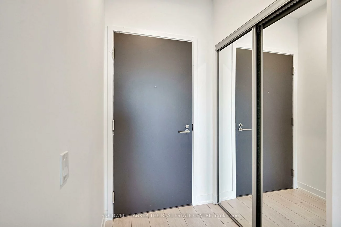 39, Mary, City Centre, Barrie