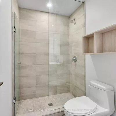 39, Mary, City Centre, Barrie