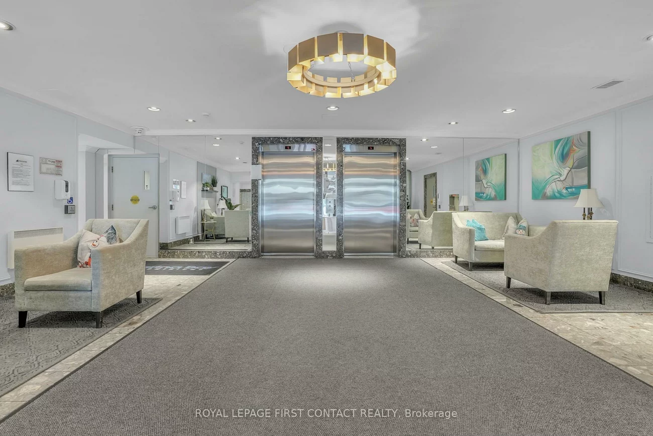 65, Ellen, City Centre, Barrie