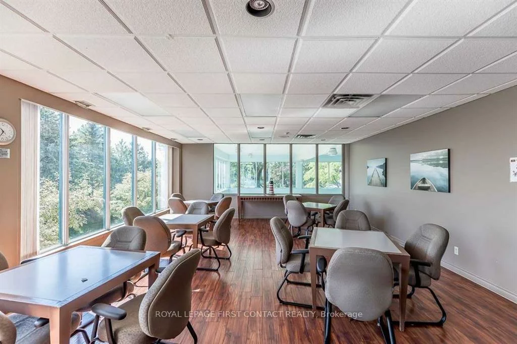 65, Ellen, City Centre, Barrie