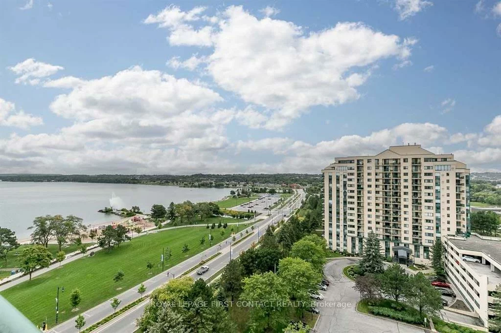 65, Ellen, City Centre, Barrie