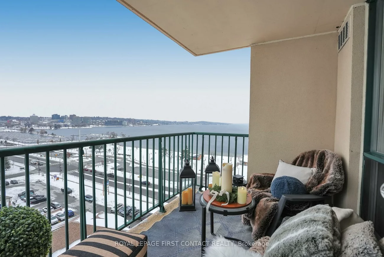 65, Ellen, City Centre, Barrie