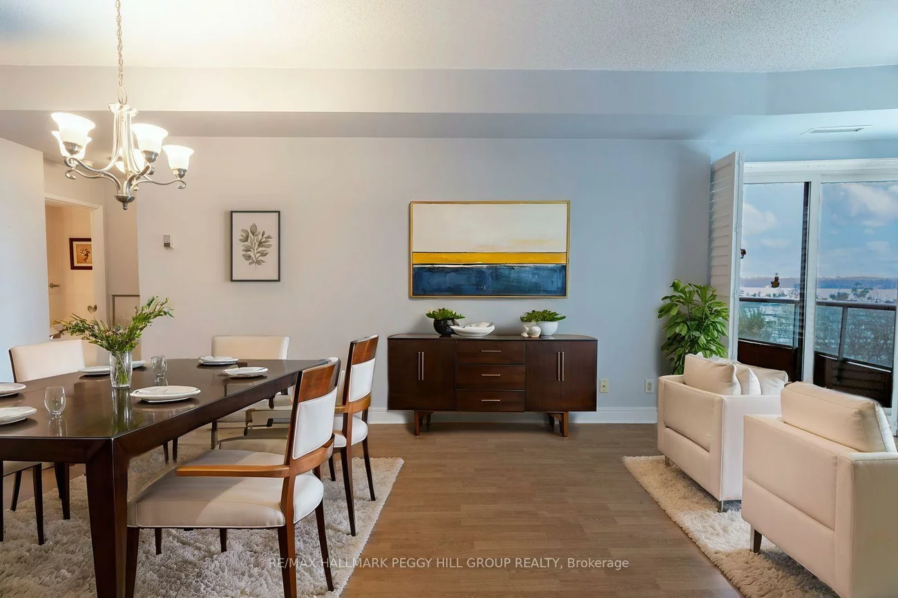 2, Toronto, City Centre, Barrie